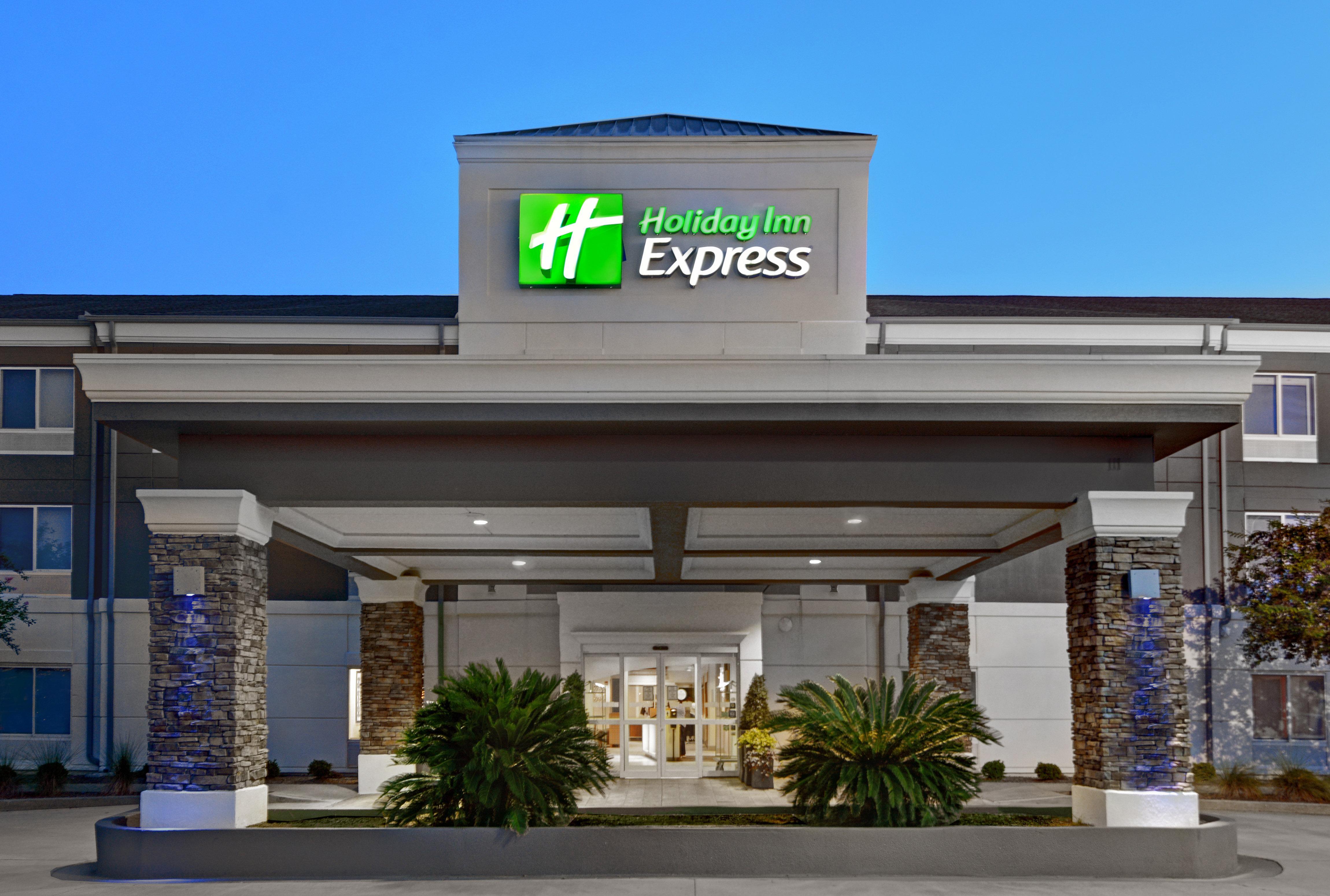 Holiday Inn Express Atmore By Ihg Экстерьер фото